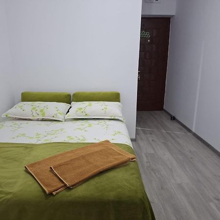 Anna Home Râmnicu Vâlcea エクステリア 写真